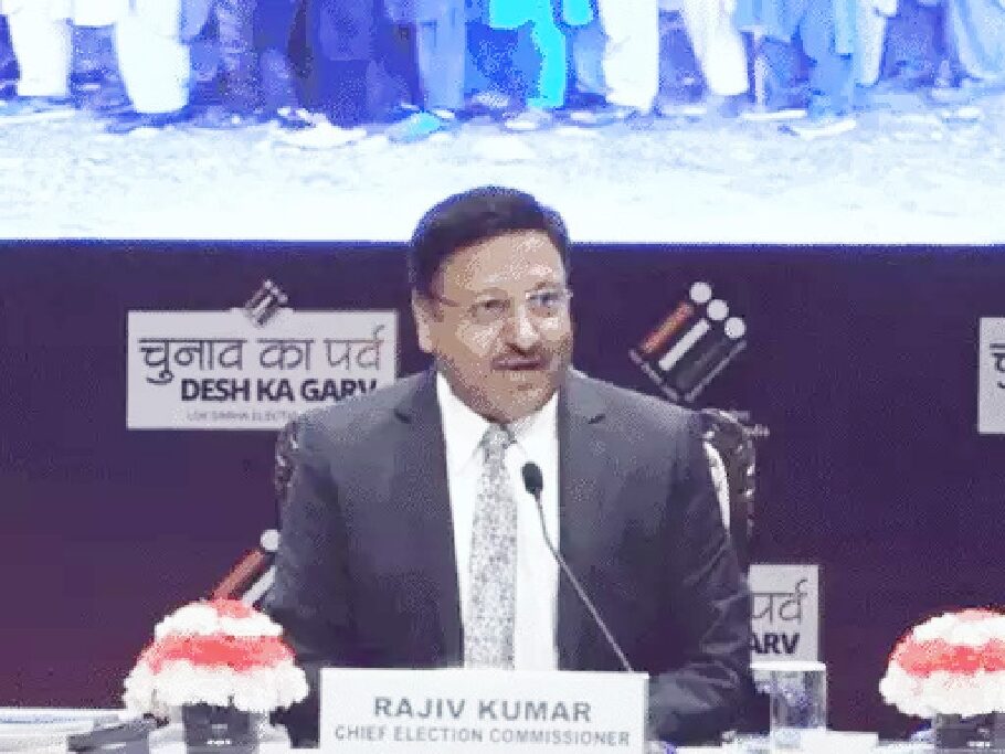 जयरामस्य आरोपेषु ईसी उक्तवान् – संशयस्य कोऽपि चिकित्सा नास्ति : काङ्ग्रेसनेता शनिवासरे उक्तवान् आसीत् – शाहः १५० संग्राहकानाम् धमकीम् अयच्छत्।