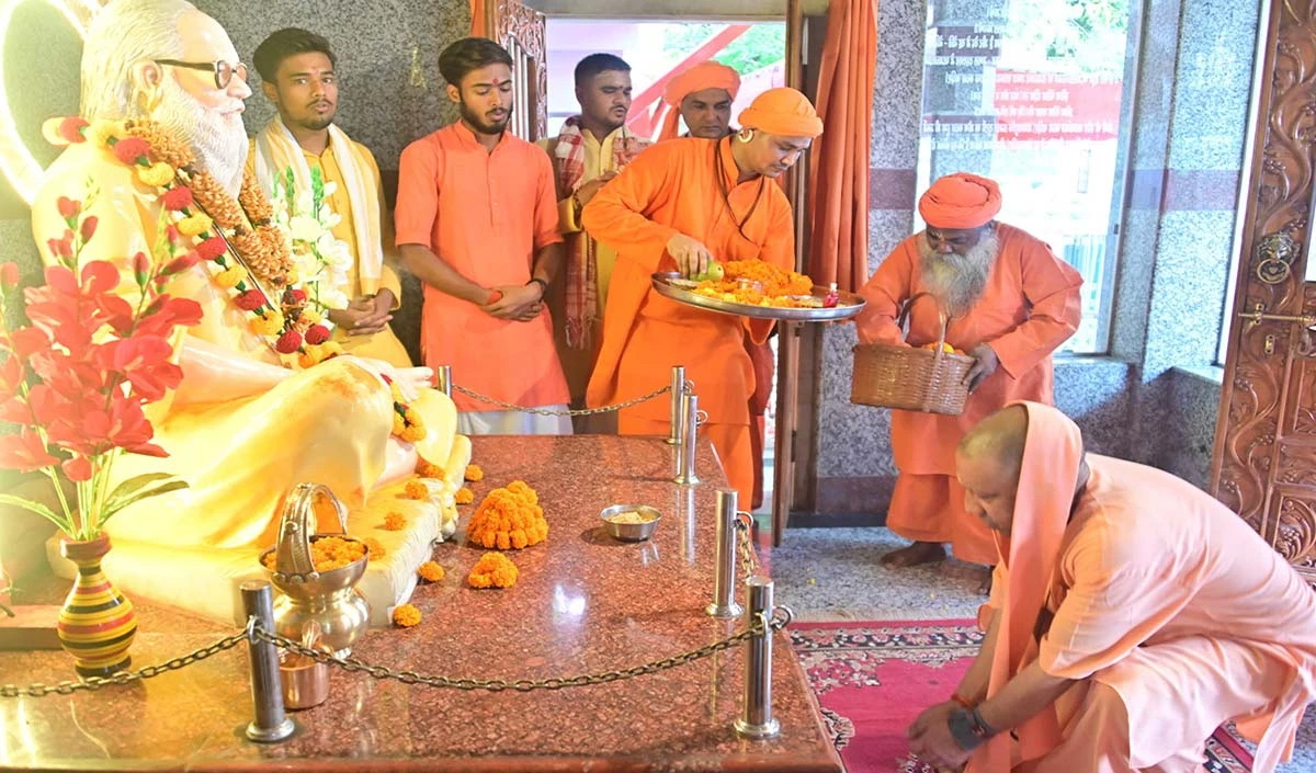 गोरक्षपीठः गुरुशिष्ययोः आदर्शसम्बन्धस्य उदाहरणमस्ति