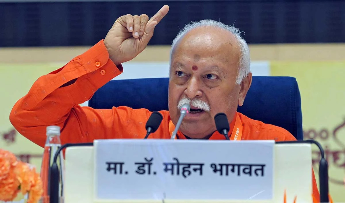 संघः समाजेन सह अस्ति किन्तु राजनीतितः दूरः अस्ति, मोहन भागवतस्य त्रिदिवसीयसम्बोधनेन नैका: सन्देशाः प्राप्ताः