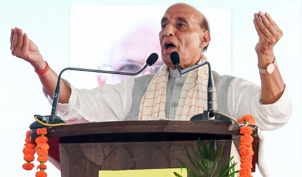 हिन्दमहासागरे चलति पावर शो…, राजनाथसिंहः सशक्त समुद्री सज्जतायां बलं दत्तवान्