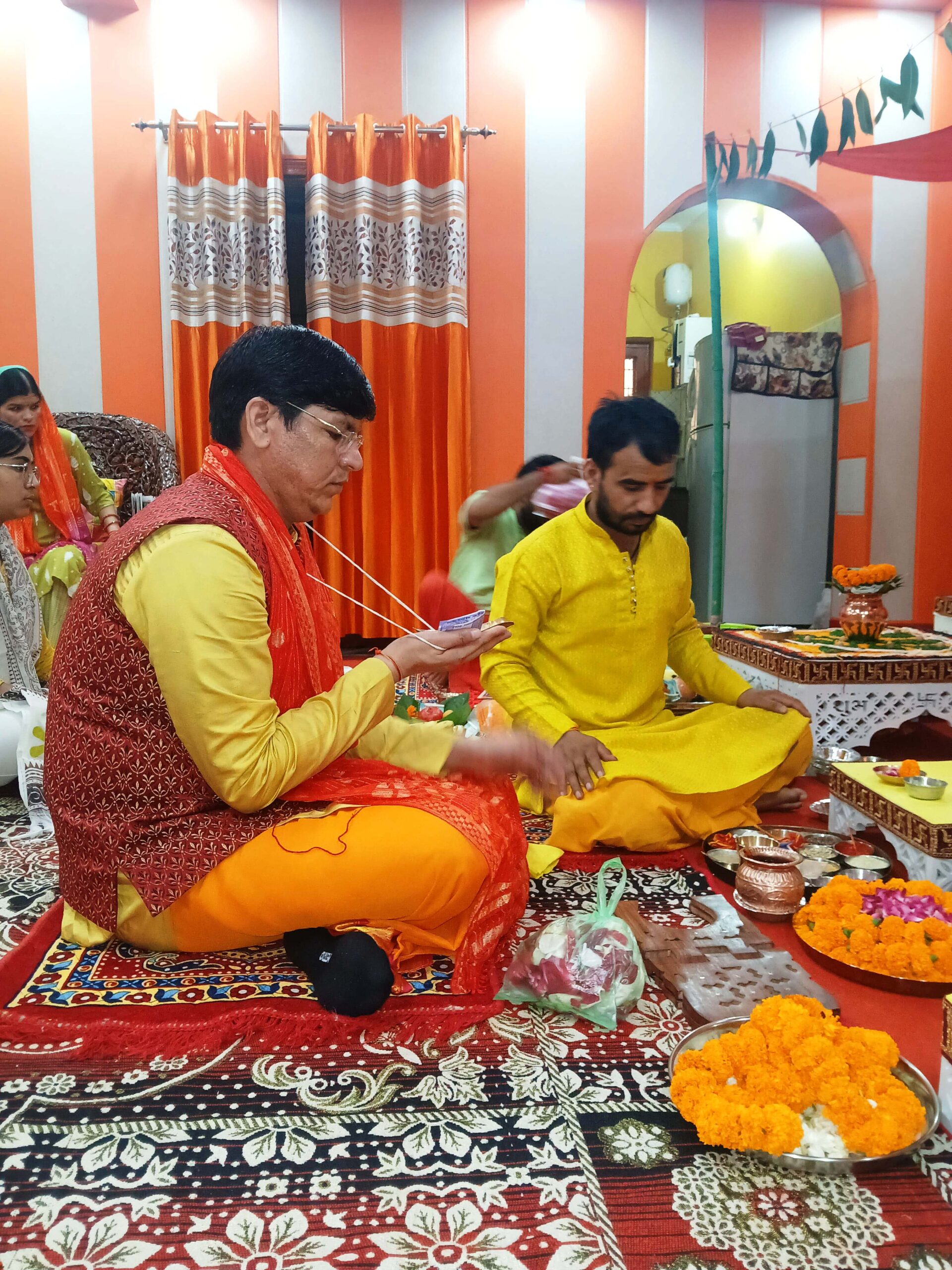 उत्तराखण्डे श्रीज्ञानीगोलोकधाम्नि देहराखासे देहरादूने शतचंडी महायज्ञस्य आयोजनम्, श्रद्धालवोगृह्णन् भागम्