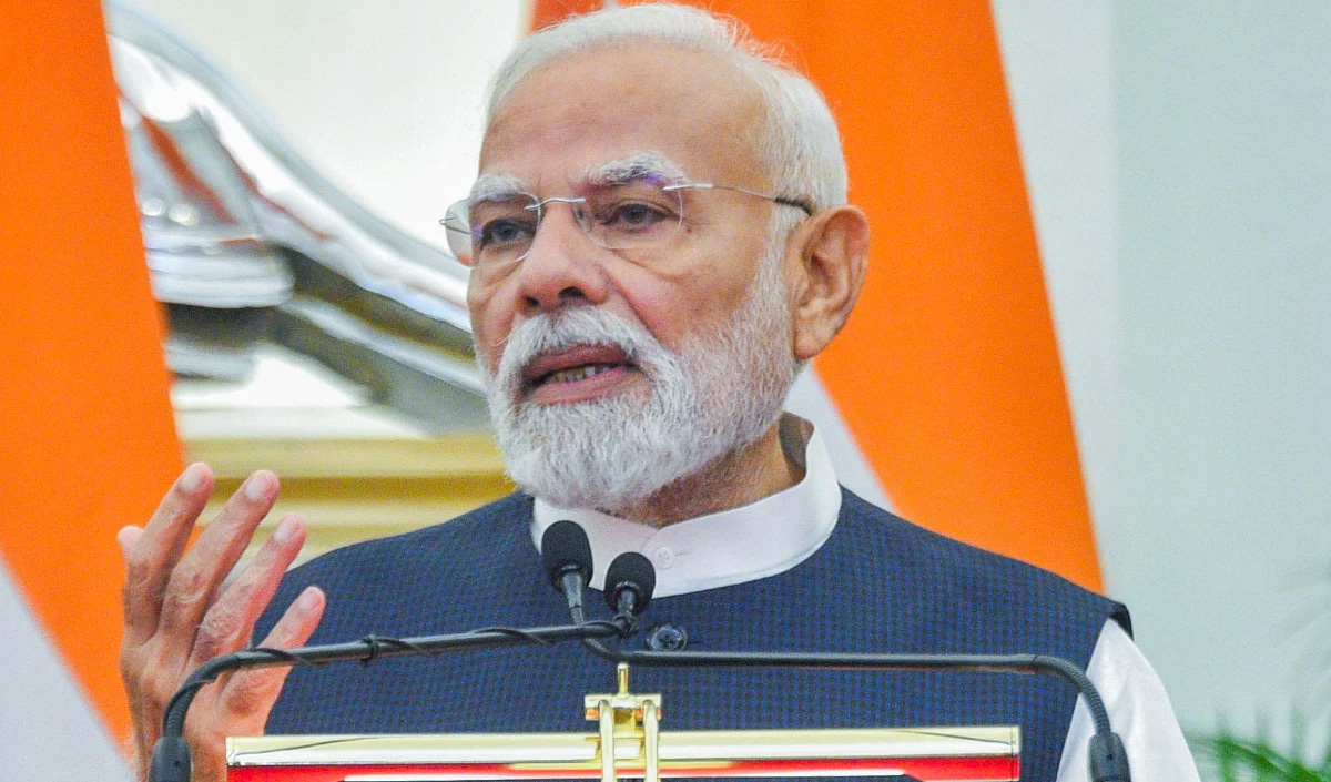 मोदी भारतं कूटनीते: वैश्विकं केन्द्रं कृतवान्, सर्वे राष्ट्रप्रमुखाः मोदी इत्यनेन सह वार्तालापं कर्तुं, मिलितुं च स्पर्धां कुर्वन्ति