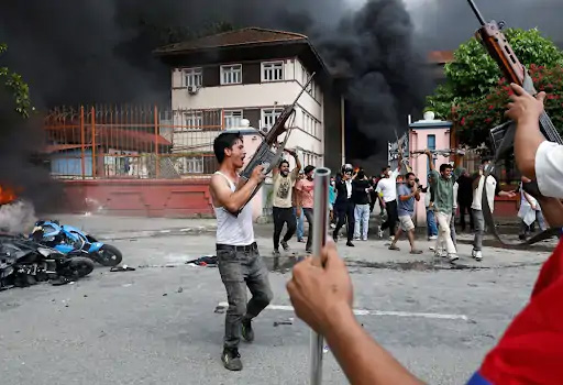 जेन-जी नेतारः अवदन्-ते विरोधं कृतवन्तः यतः ते पुरातननेतृभिः क्लिष्टाः आसन्-उद्देश्यं संसदस्य विघटनम् आसीत्, न तु संविधानस्य