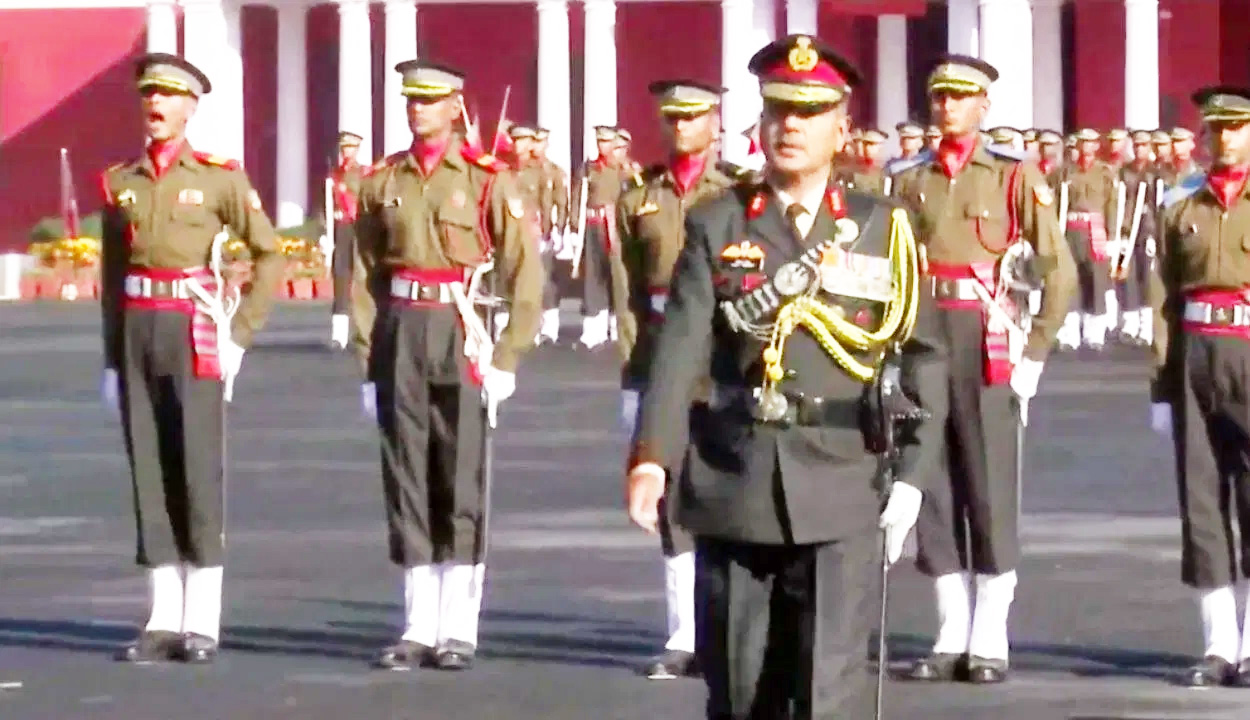 आईएमए देहरादून इत्यत्र तोपखाना-कैडेट्-जनाः सम्मानिताः-कैडेट्-जनाः १३ दिसम्बर्-दिनाङ्के ‘पास आउट’ भविष्यन्ति, ८० कैडेट्-जनाः चिह्नानि प्राप्तवन्तः